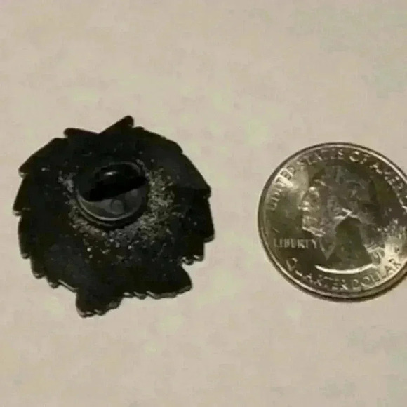 Kuriboh Cuteness: Classic Yu-Gi-Oh! Anime Enamel Pin - Picture 4 of 4